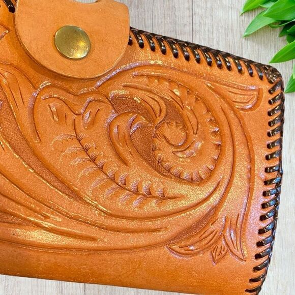 Vintage Brown Leather Hand Tooled Floral Pattern Wallet Organizer WPM - Picture 5 of 11